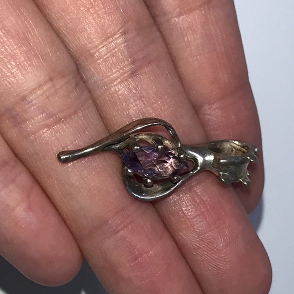 Sterling Silver And Amethyst Pendant - Picture 7 of 14